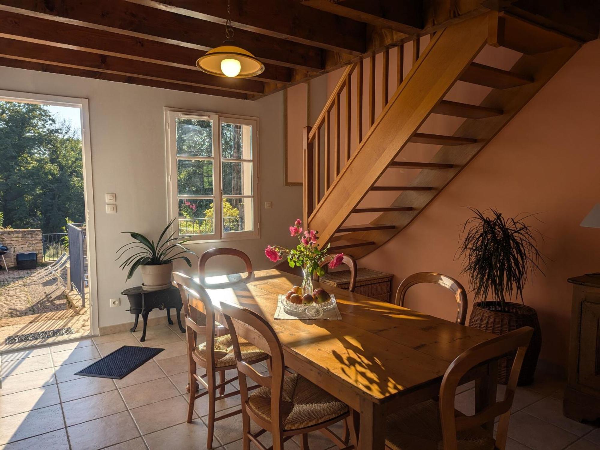Maison Charmante A Langres Avec Wi-Fi Et Parking - Fr-1-611-43 Exteriér fotografie
